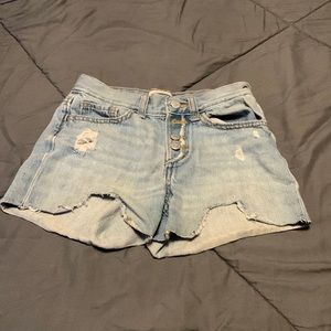 Cute jean shorts!